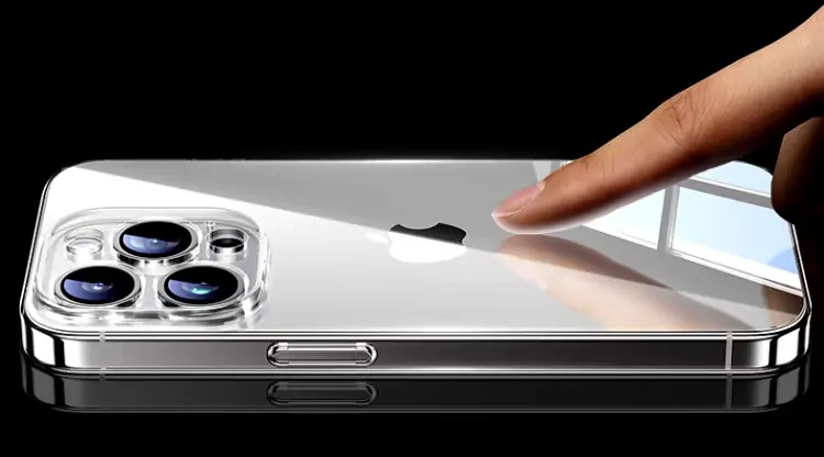 How to Keep Clear Phone Cases Clean - Beep Case How to Keep Clear Phone Cases Clean